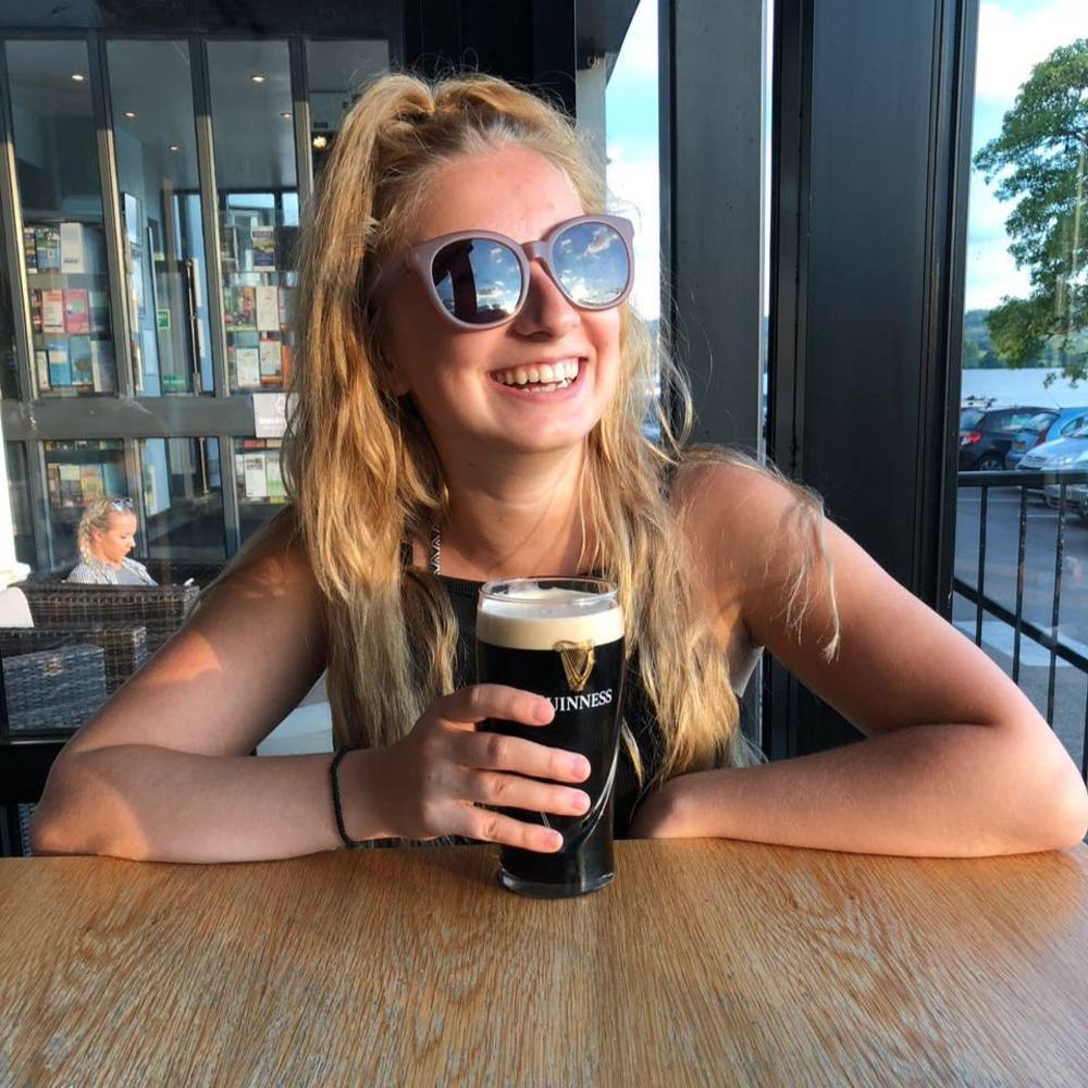 Meet your Posher, Alicia